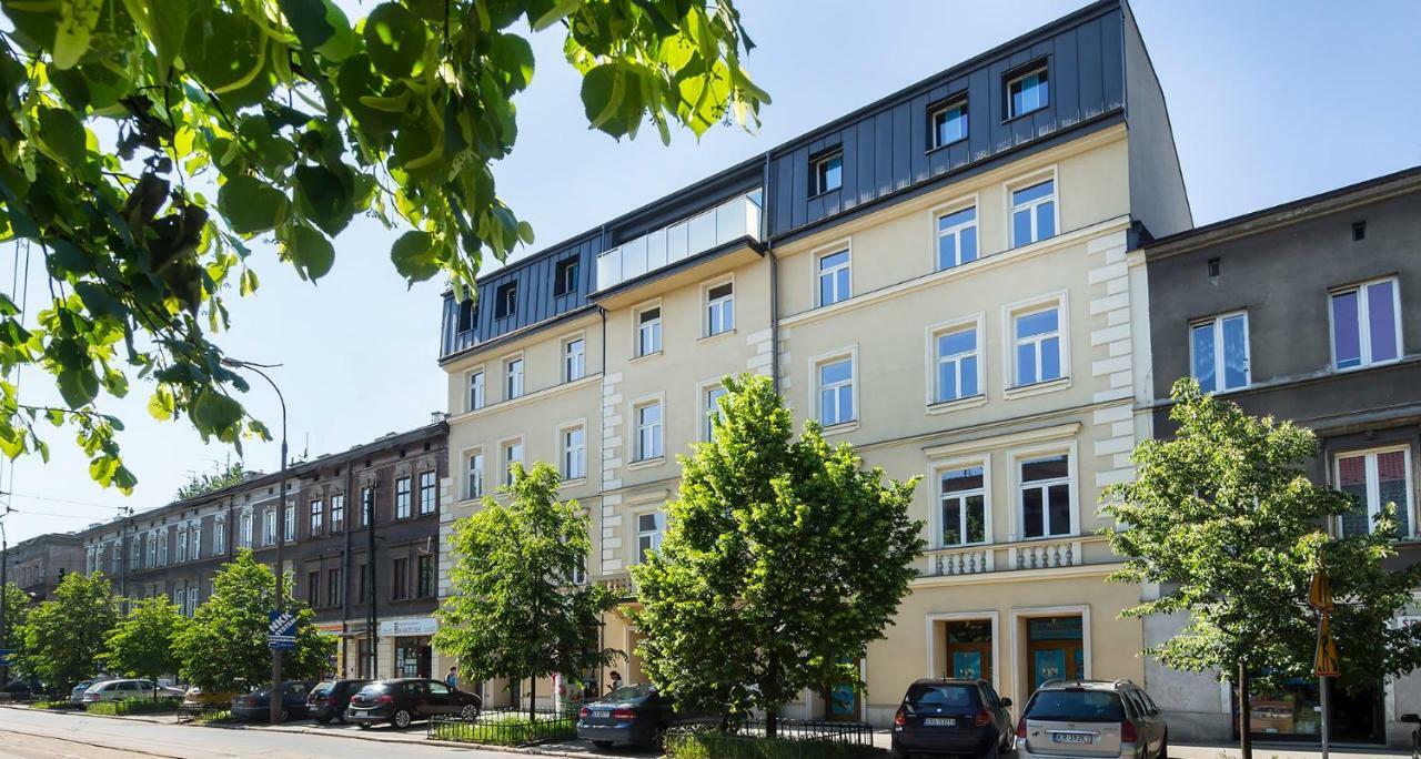 Tcf Home - Apartment With Free Garage Krasków Exterior foto